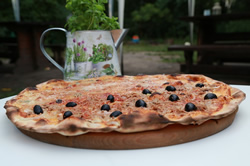 Thunfisch Pizza zubereiten